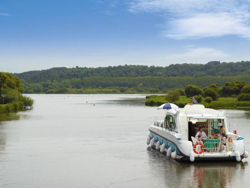 One week : A canal boat holiday in medieval Brittany exploring the canal de Nantes a Brest - from 998 euros