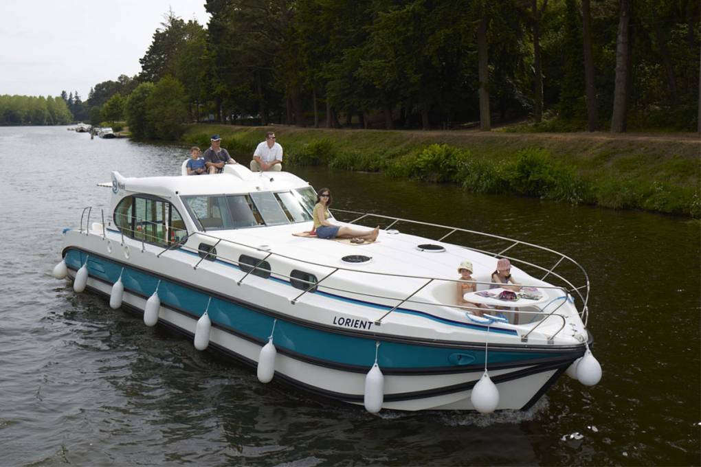 River boat Nicols range Estivale Sixto 8 people