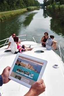 Canal boating holidays with onboard wifi