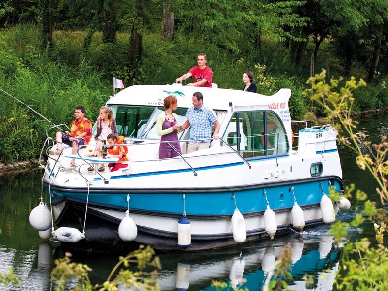 One week : A canal boating holiday to Zehdenick - from 979 euros